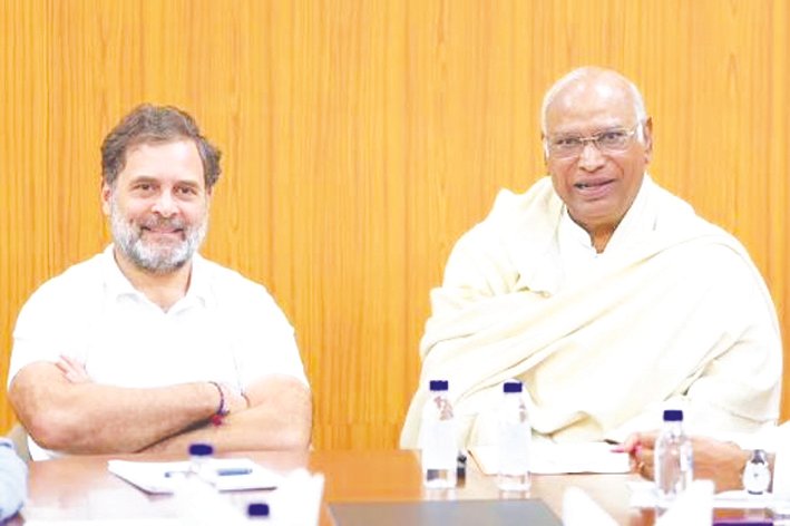 Rahul Gandhi, Kharge Greet Teachers on Teachers’ Day, Call for Equal Access to Quality Education