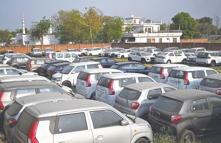 India Auto Retail Sales Surge 18% in August to Record 24.23 Lakh Units