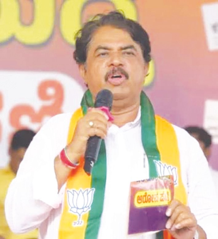 Ashoka Targets DK Shivakumar Over 100-Day Milestone, Calls Congress Govt a ‘U-Turn Government’