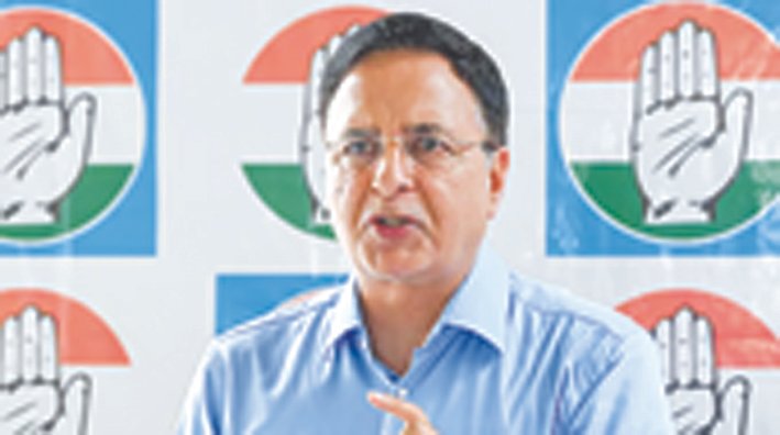 Surjewala Opposes Proposed UPI MDR, Warns of Burden on Traders and Consumers