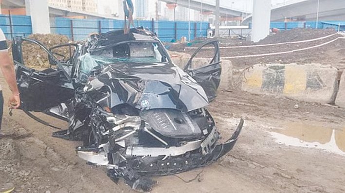 Three Killed, One Critically Injured in BMW Crash on Mumbai Coastal Road
