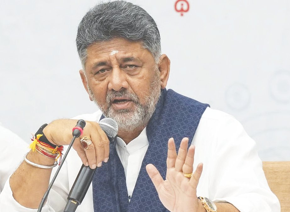 Drought List Puts Karnataka Congress MLAs on the Boil, Shivakumar Calls CLP Meet