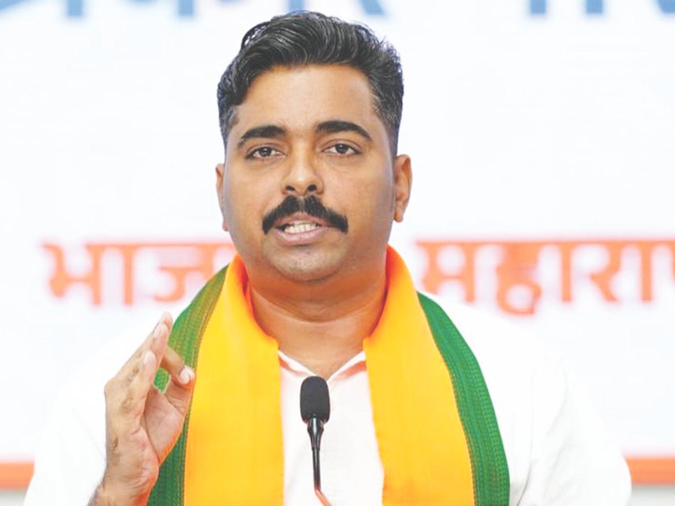 BJP spokesperson Ban challenges Raut to divert Rs 40,000 crore for drought-hit farmers