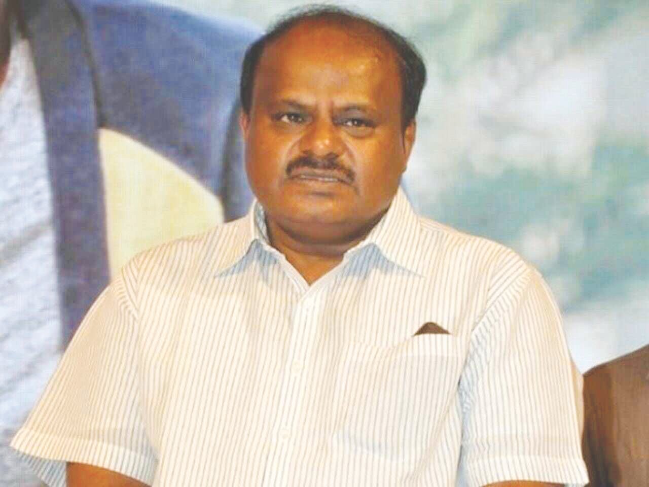 Kumaraswamy challenges Shivakumar's proposal to shut down KPSC
