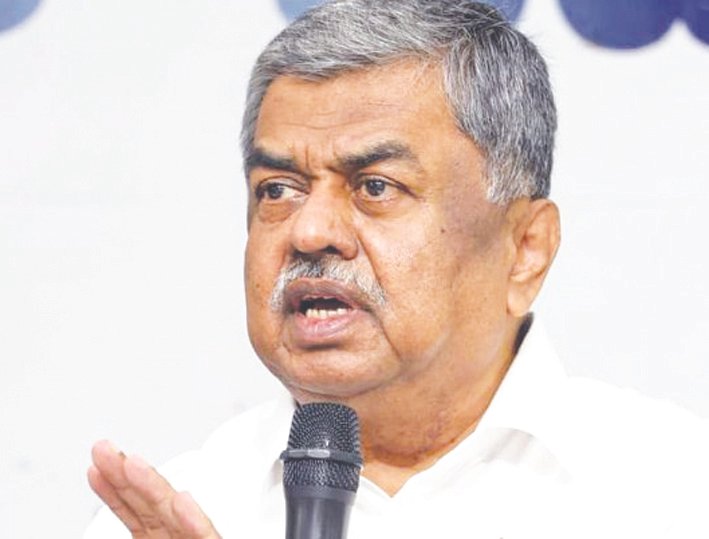 Karnataka SIR battle moves to booths, Hariprasad warns BJP