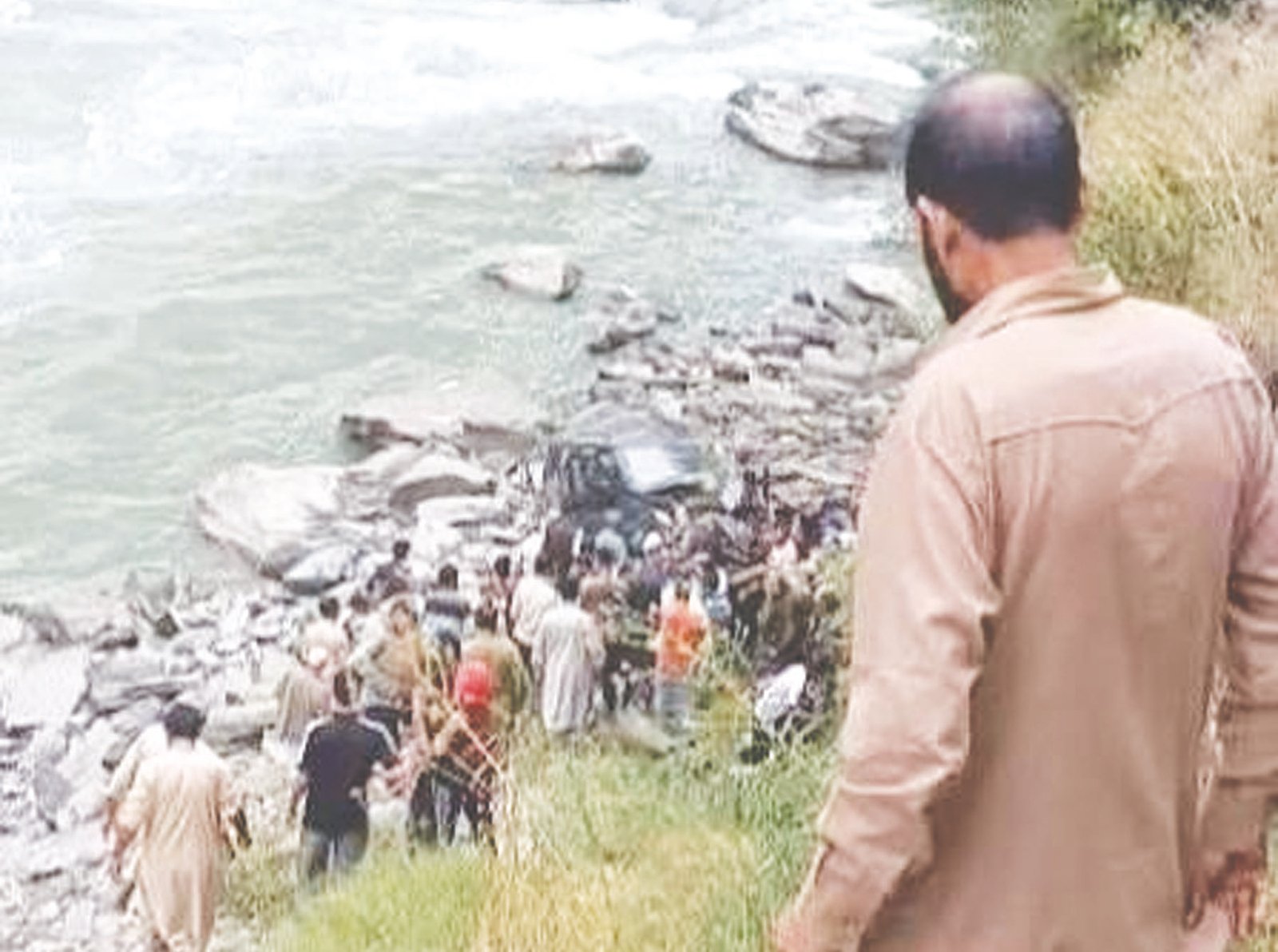 Five killed, seven injured as Scorpio plunges into Kishanganga River
