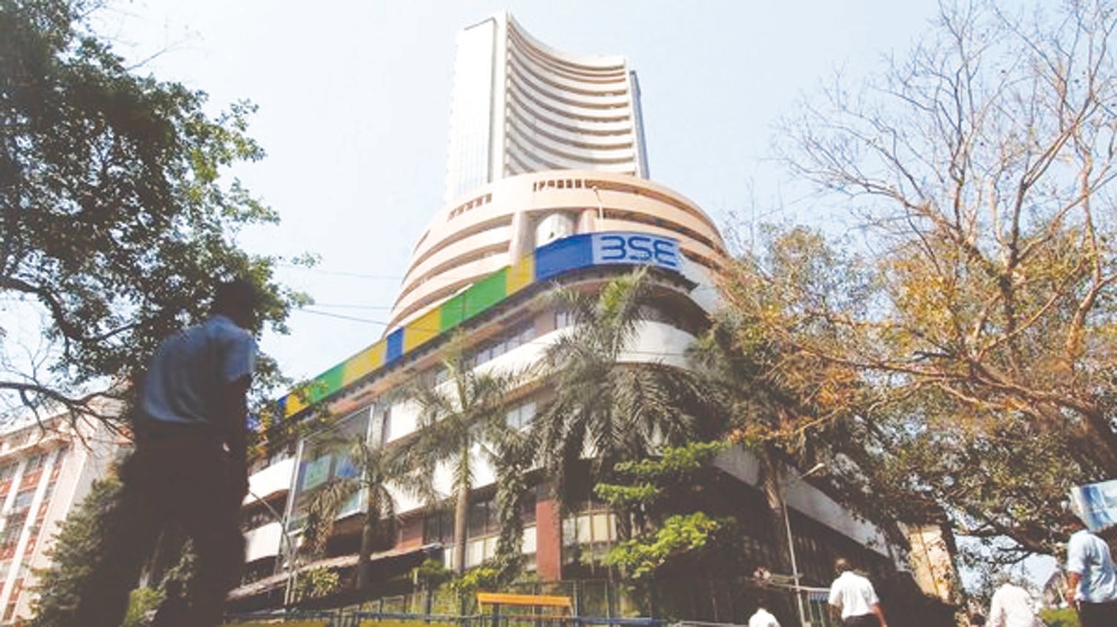 Indian markets tumble over 1.5%, Nifty hits six-month low amid broad-based selling