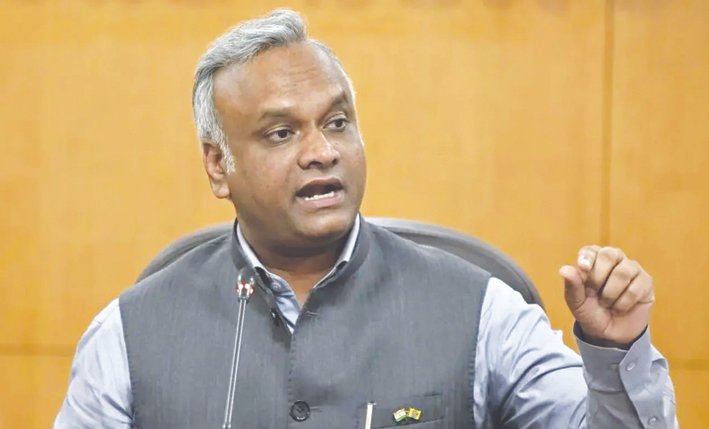 Kharge questions NDA leaders over bulk Form-7 applications