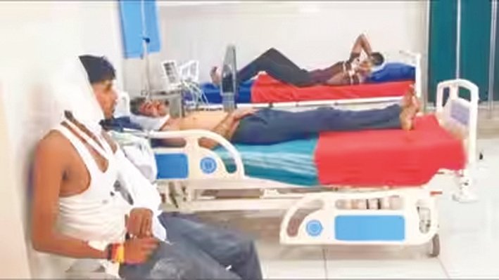 Three Devotees Killed, Over 20 Injured in Two Road Accidents in Belagavi District