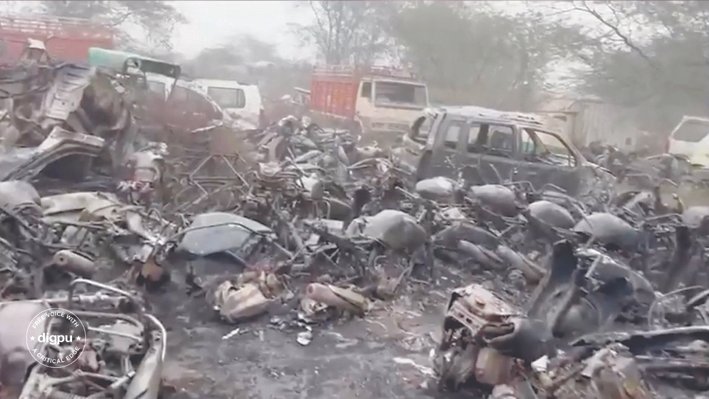 Fire Destroys 23 Vehicles in Diva’s Sabegaon; Police Probe Possible Arson