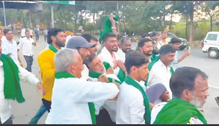 Farmer Falls Ill During Protest at Hirebagewadi Toll Plaza