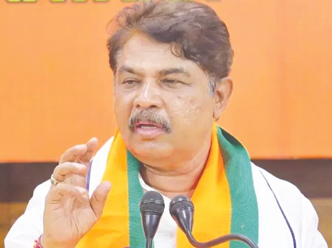 Karnataka BJP Slams Govt Over Dasara Lighting, Demands Power Supply for Farmers
