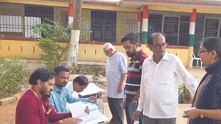 Voting underway for eight Bihar Legislative Council seats, fate of 150 candidates at stake