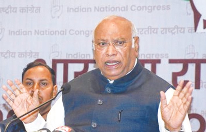 Kharge targets BJP, RSS over Rahul Gandhi’s overseas visit, warns of major Congress rally on November 1