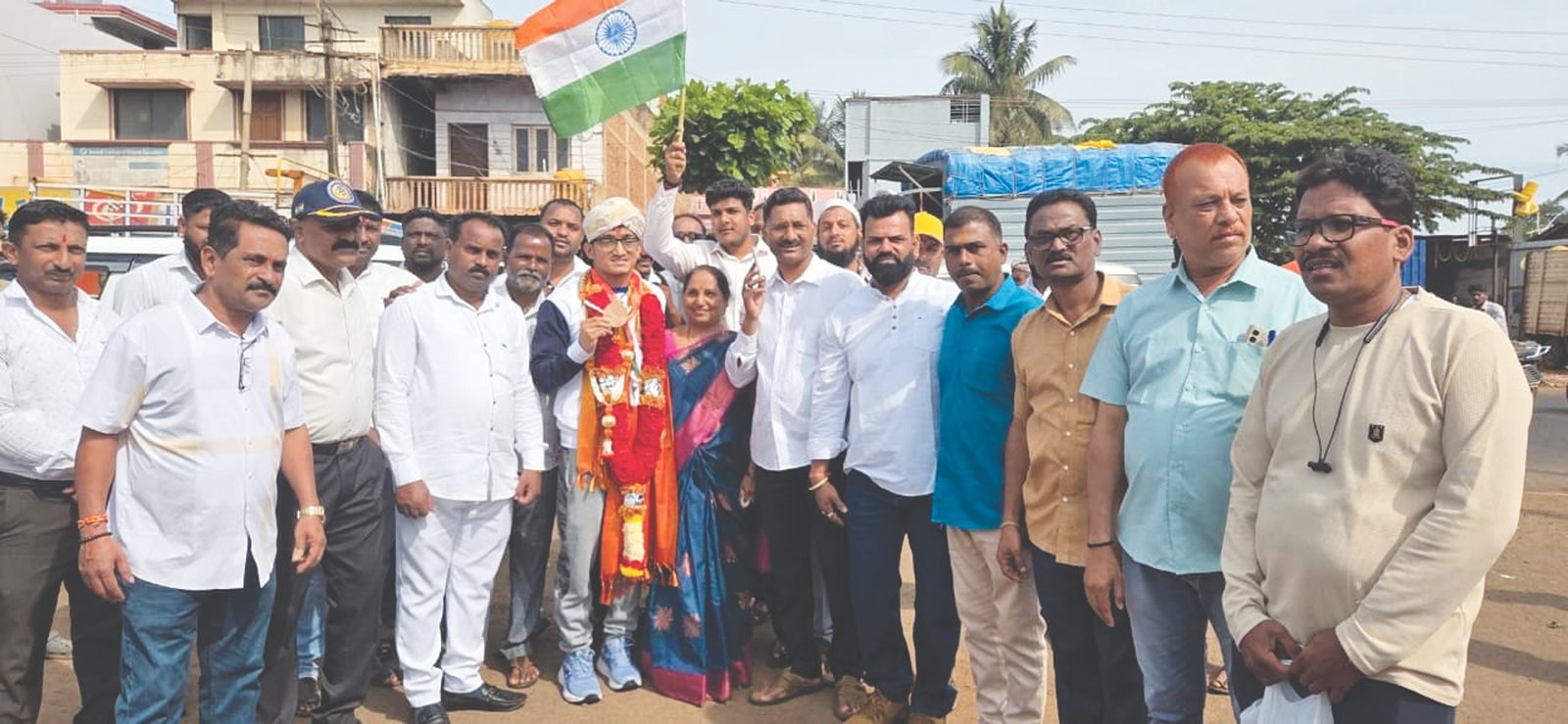Asian Para Games Bronze Medallist Swatik Patil Receives Grand Welcome in Belagavi