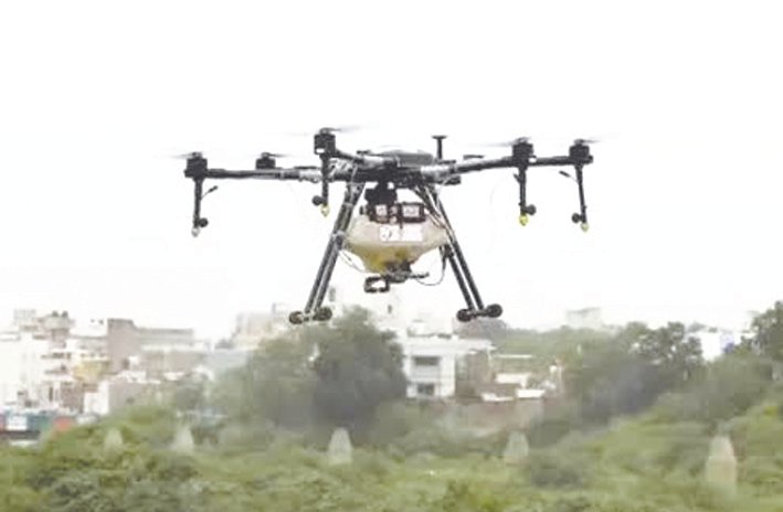 Two drones crash at Churchgate station during Wankhede display; commuter injured