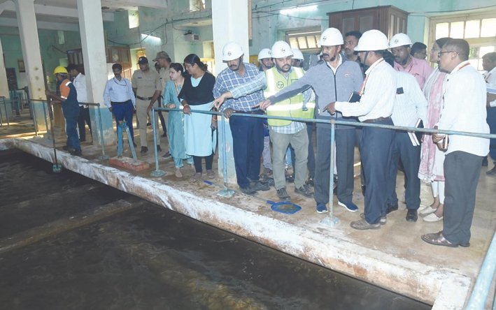 Lokayukta Upa-Lokayukta B Veerappa Inspects Water Purification and Waste Disposal Units in Belagavi